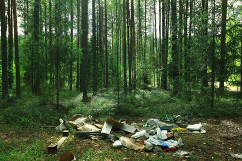 Trustworthy professionals for house clearance in Mortlake